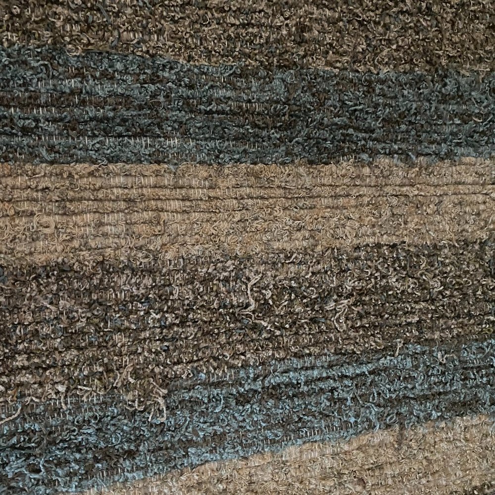 Throw Rug - Picture 6 of 16